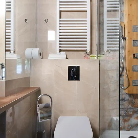 Проживание в семье Dwor Mysinek