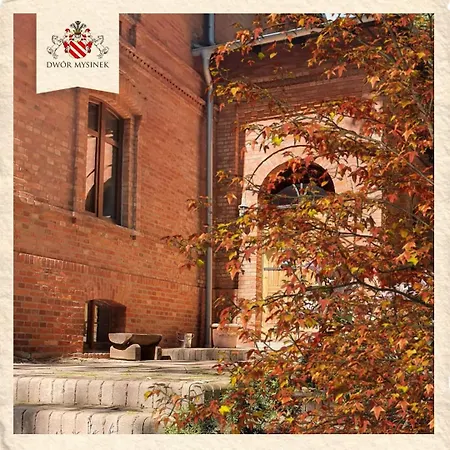 Dwor Mysinek * Grabowiec (Starogard, Pomerania)