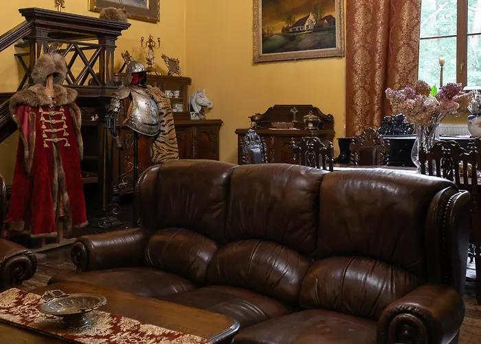 Dwor Mysinek * Grabowiec (Starogard, Pomerania)